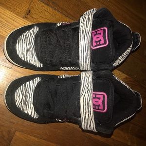DC skateboard shoes